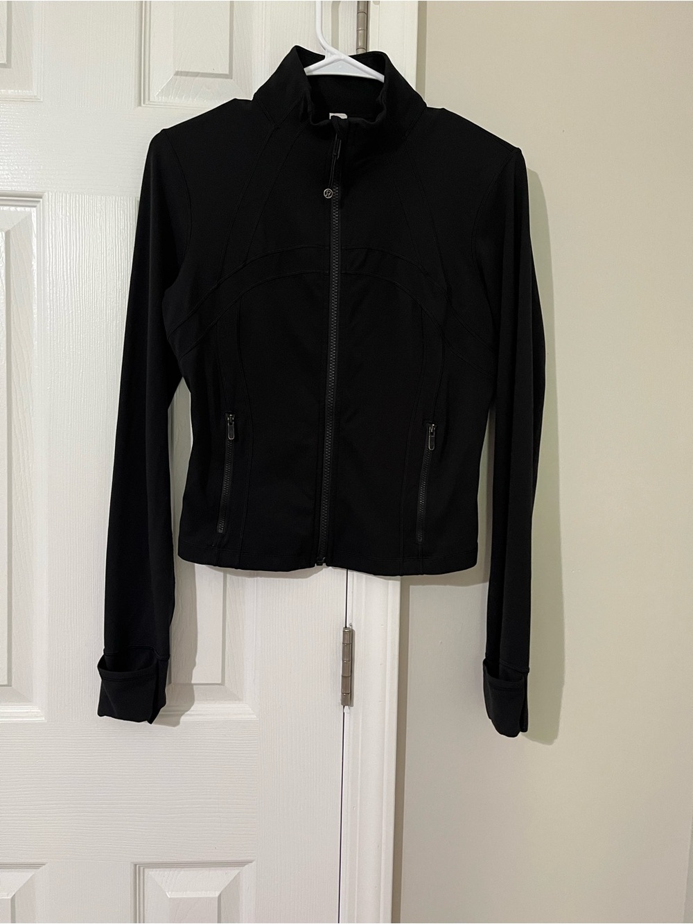 lululemon athletica Black cropped Fitted Zip-Front Utility Jacket